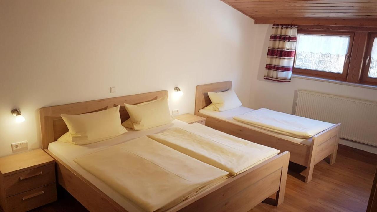 Maison d'hôtes Ferienbauernhof Mehlbach à Kollnburg Extérieur photo